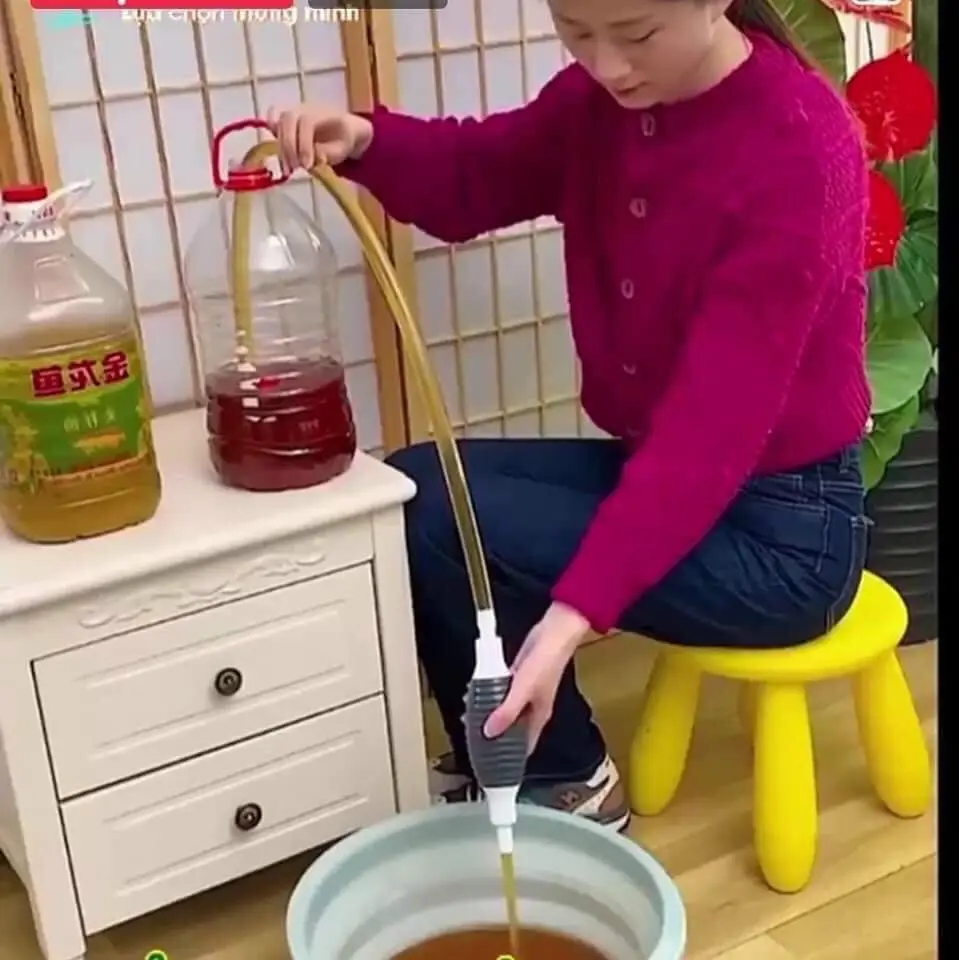 DỤNG CỤ HÚT RƯỢU , HÚT NƯỚC, HÚT XĂNG DẦU BẰNG TAY TIỆN LỢI
