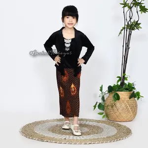 Kebaya Bludru Kutu Baru Anak / Kebaya Anak Perempuan ( Warna Lengkap, Size Lengkap )