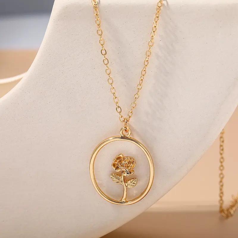 Fashionable Gold Rose Frame Pendant for Women Simple and Creative Plant Personality Necklace Party Banquet Jewelry Accessories
