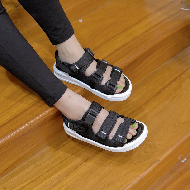 Dép Sandal Quai Hậu Nam Nữ Mẫu Mới New2023 Loại Xịn Cao Cấp Loại 1,Kiểu Dáng Thể Thao Siêu Cá Tính,Quai Dán Và Cài Chốt,Dép xăng đan Mũi tròn Đế Bằng DéP 2