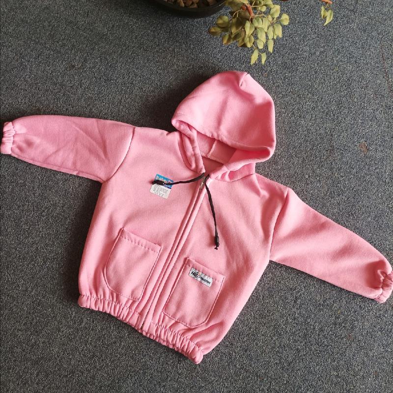 Jaket Bayi, umur 3 sd 12 bulan All Size, dilengkapi kupluk dan sudah berkaret di pergelangan tangan sama pingganya. 1