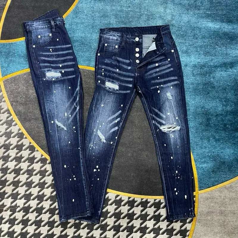 Quần jeans đê quyy xanh mài rách lót vải, vẩy sơn, 4 cúcc new 2025