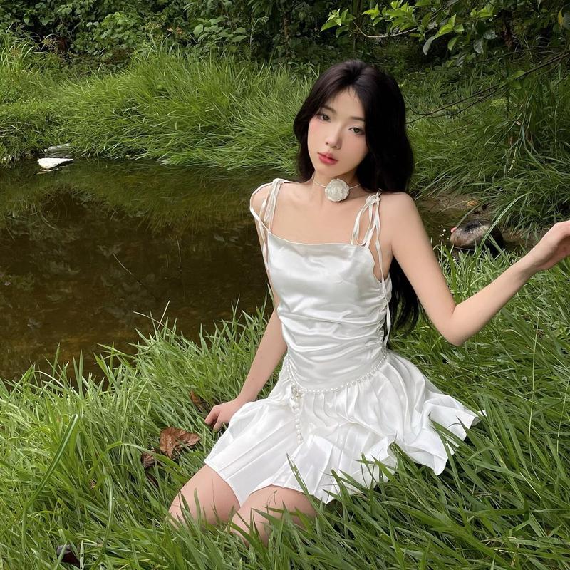 Váy 2 dây xếp ly dự tiệc RENSI dáng ngắn chiết eo chất lụa bóng màu trắng kem D04 Nữ Women Dress