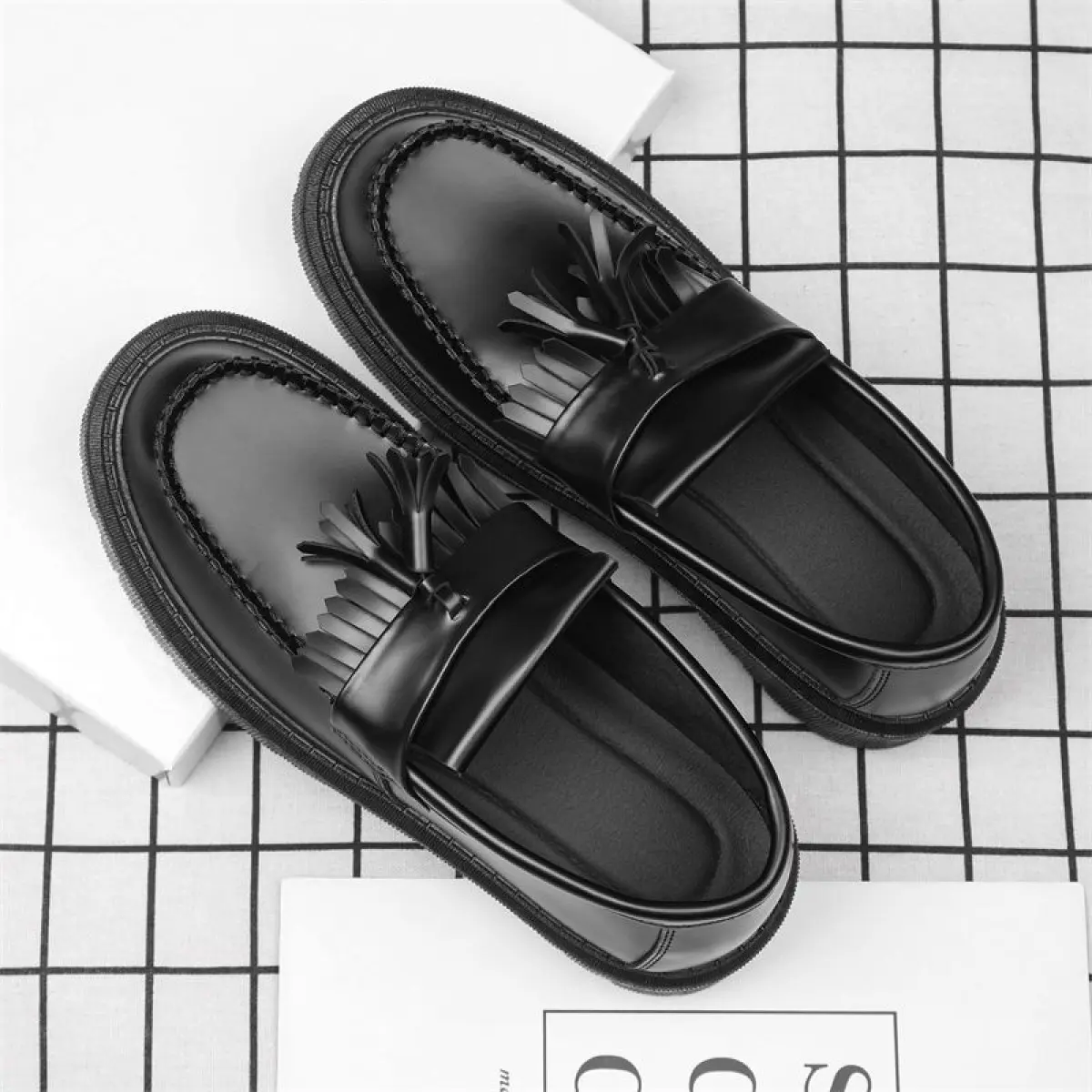 Kasut Kulit Lelaki, Tumit Tinggi, Diperbuat daripada Kulit Lembu, Sesuai untuk Pelajar, Tapak Lembut, Permukaan Lembut, Kasut Kepala Besar Formal Shoes
