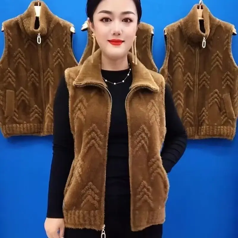Quần Áo Mùa Đông Cho Mẹ, Phong Cách Phương Tây, Áo Khoác Nhung Lông Chồn, Trang Phục Mùa Thu Thanh Lịch, Áo Vest, Thích Hợp Cho Phụ Nữ Trung Người Già Và Cao Tuổi, Áo Vest Dễ Phối Đồ, Hàng Mới Về 2024 2