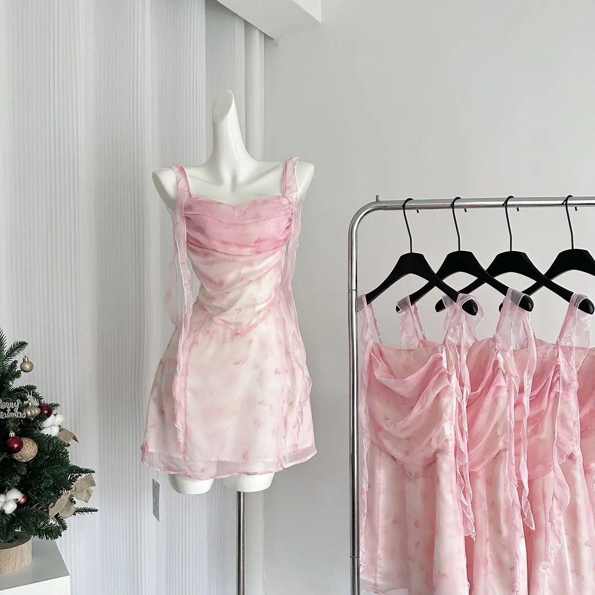 Spring and Summer New Pink Floral Dress Ribbon Swing Collar Sling Sweet Elegance Short Skirt for Women Casual Womenswear
