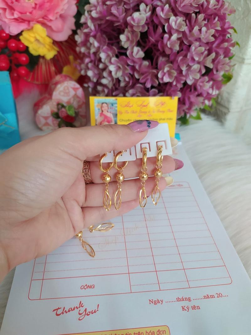 Product Introduction of B330. Hoa tai vàng xinh xắn Nữ Women Khuyên Tai 3