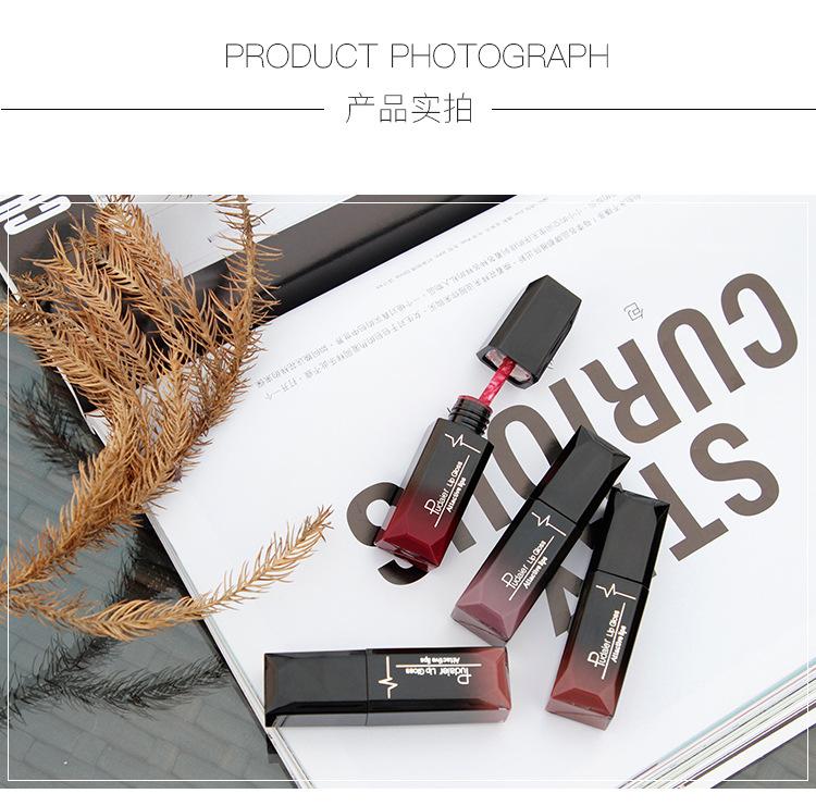 Product Introduction of liquid lipstick doesn't fade easily and can be used as both lipstick and lip gloss. lightweight, and easy to apply to the skin, making it a cost-effective choice. Selena  has also used this lipstick. gomez makeover  glazed muted  color  lippies 11