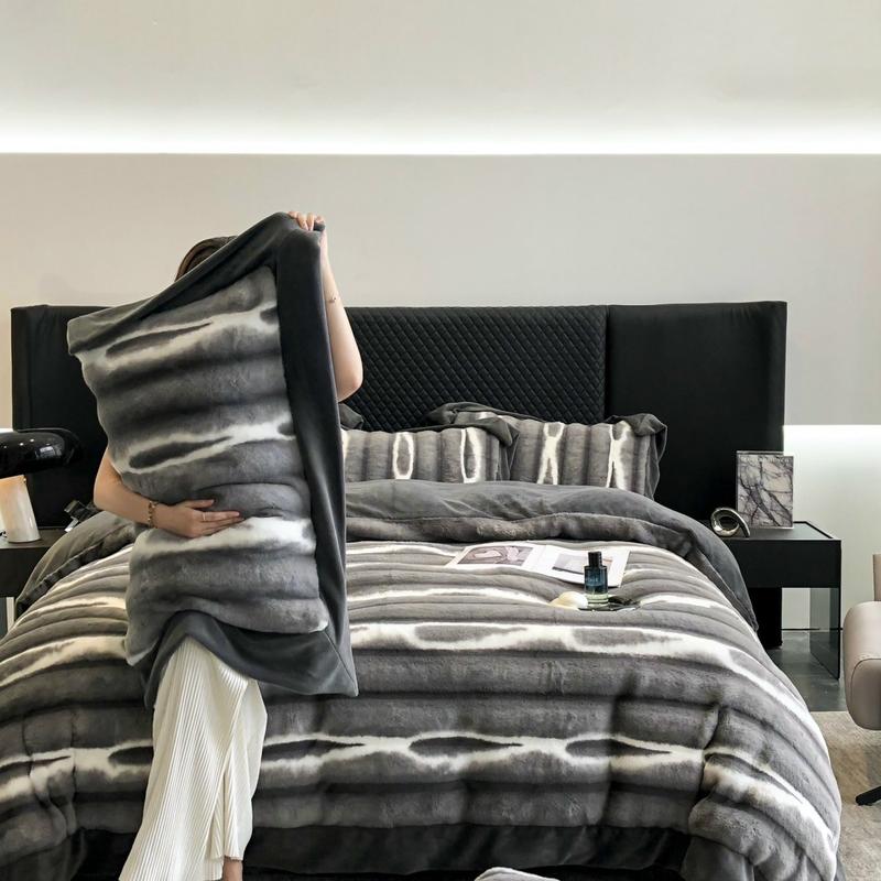  Bộ Chăn Ga Gối Nỉ Lông Hồ Ly Sang Trọng  Đẳng Cấp. Hàng Loại 1 Set 4 Món Gồm: 2 Vỏ Gối Đầu  1 Ga Trải Giường 1 Vỏ Chăn 