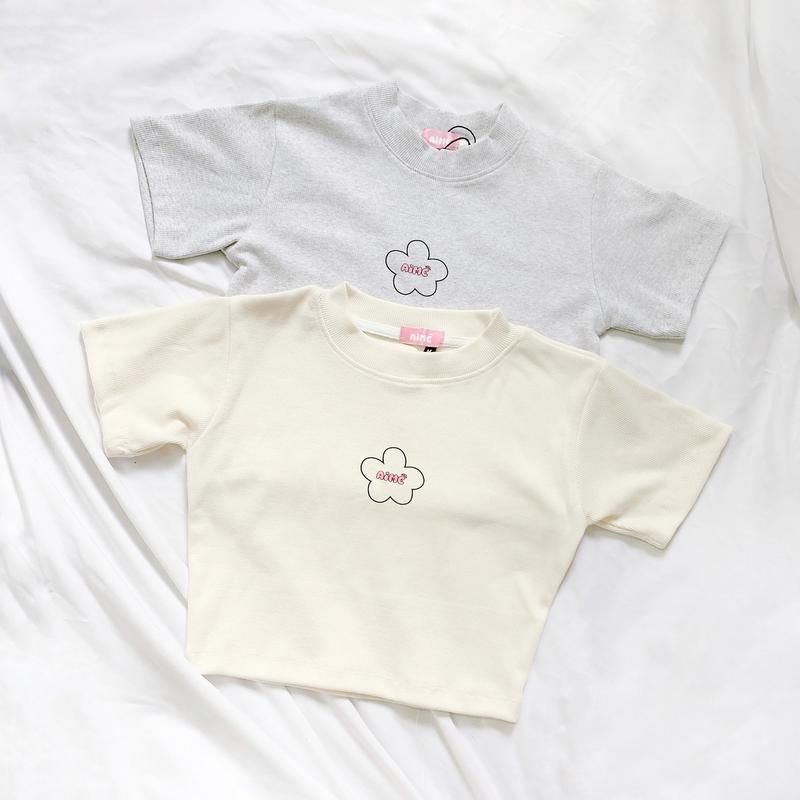 Áo phông nữ croptop tay ngắn thun gân dáng ôm “HOA” AIMÉ - FLORAL CROP Cotton Women Kem HOA Jean