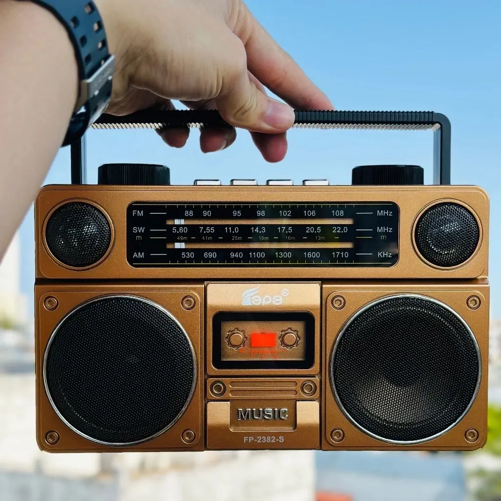 ￼Đài RADIO, ĐÀI FM FB-2832 kèm pin và dùng năng lượng mặt trời  hỗ trợ USB, Bluetooth, thẻ nhớ, loa nghe nhạc, đài nghe nhạc