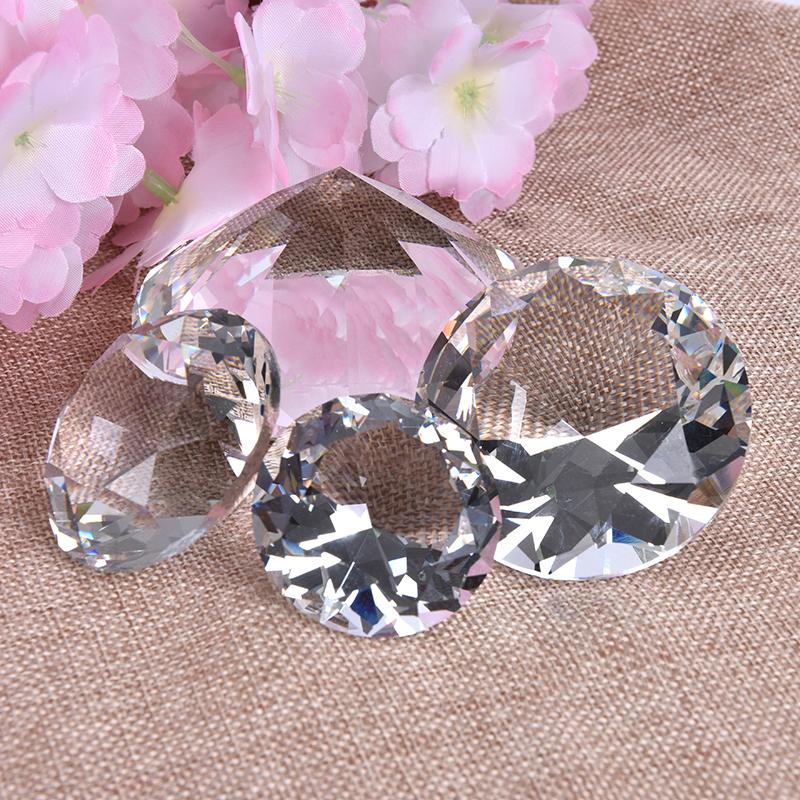 Product Introduction of Clear Paperweight Faceted Cut  Giant   Decor Craft 34