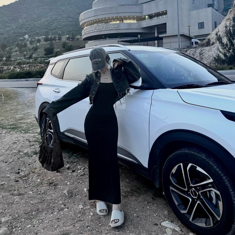  Đầm body 2 dây chất lụa lạnh larong siêu mát tôn dáng 