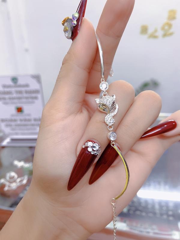 Vòng tay bạc ta hình hồ ly  Có thể điều chỉnh kích thước Bạc Đẹp Hải Hạnh HHJ