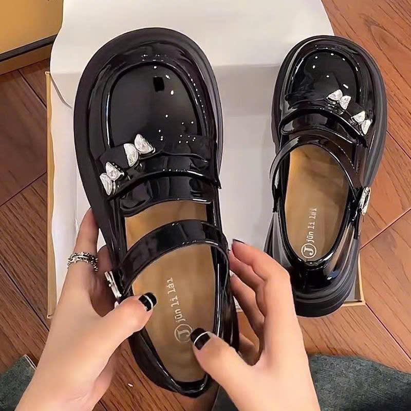 giày búp bê nữ chất da bóng đính hình 2 bướm quai trá tim đé cao 5cm thời trang cao cấp 3