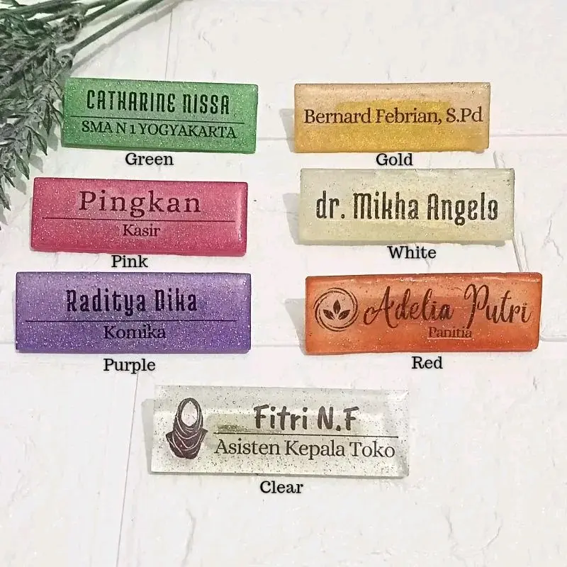 Nametag Resin Full dengan Kaitan PENITI dan MAGNET - Custom Nama/Tulisan/Logo/Gambar - Ukuran 6x2 cm Nama Dada 0