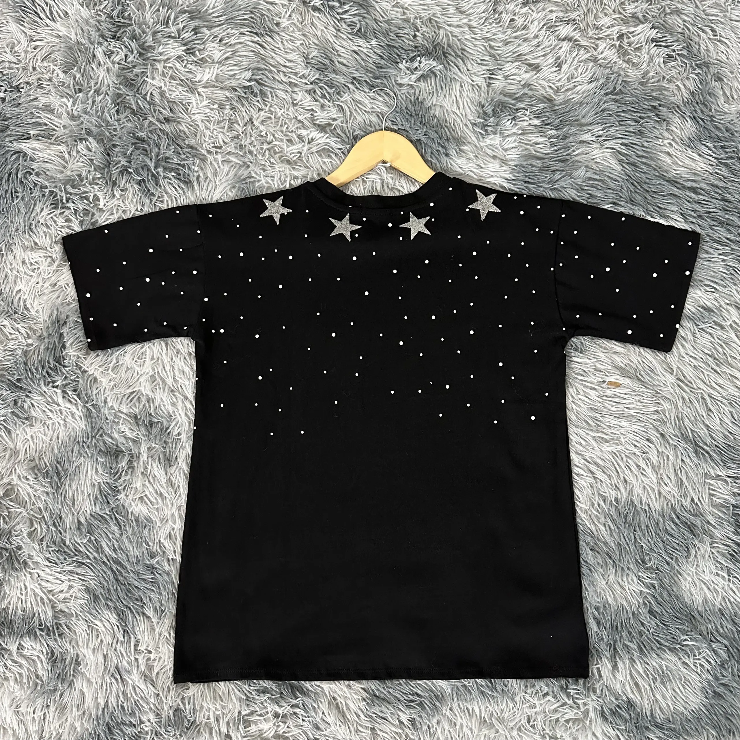 Áo Thun Ngôi Sao Kim Tuyến In Chấm Sơn Top Menswear