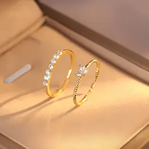 2 In 1 Cincin Kristal Berlian Bentuk Hati Bahan Titanium Steel Warna Emas Untuk Wanita