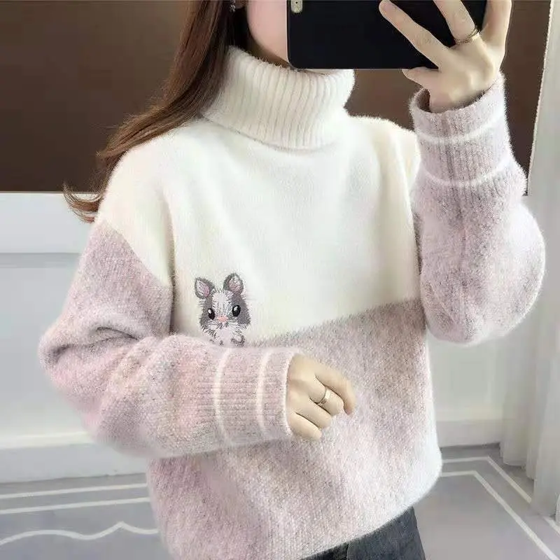 Áo Len Lót Lông Cừu, Cao Cấp, Dành Cho Mùa Thu Và Mùa Đông, Thêu Mèo Con, Dáng Rộng Vừa Vặn, Phong Cách Phương Tây, Bó Sát, Phong Cách Thường Ngày Áo Len Cổ Lọ, Hàng Mới Về Năm 2024