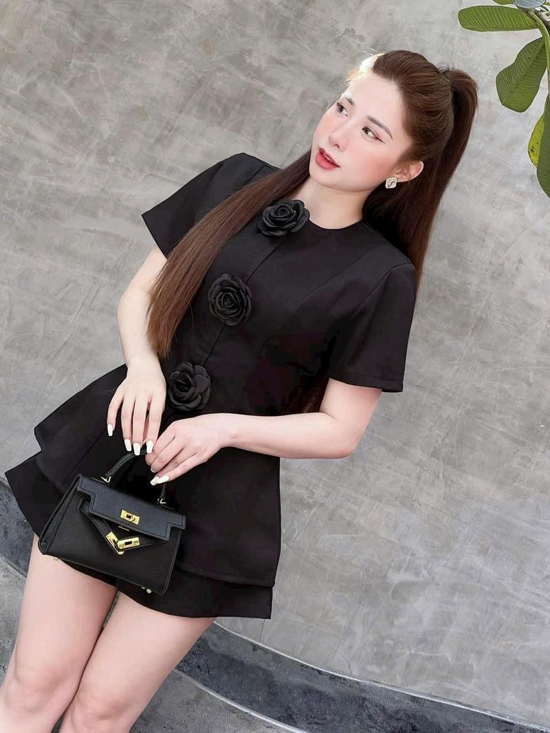 Product Introduction of Set đồ nữ áo lenin gân cổ tròn tay ngắn kết bông kèm quần đùi xinh xắn dễ thương T30 Women Kem 17