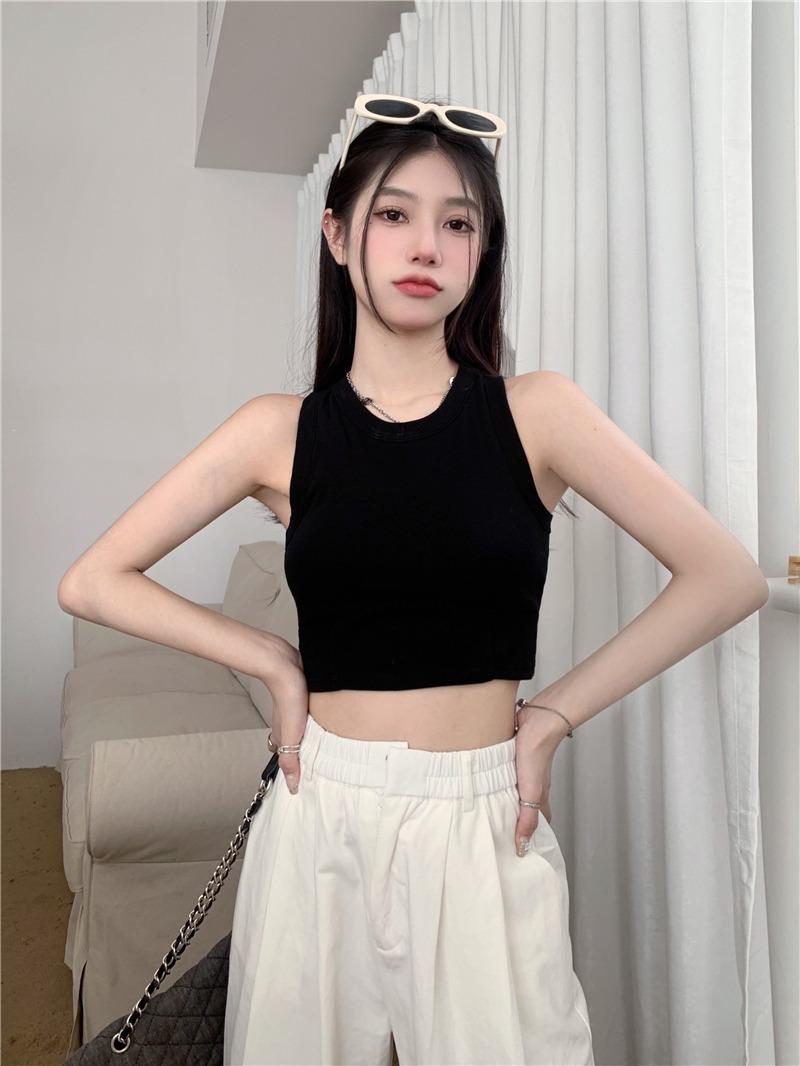 Product Introduction of Áo Ba lỗ Nữ Áo Croptop Cotton Mềm Mịn Kèm Mút Đệm Ngực Dáng Ngắn Siêu Hot Hàng QC Loại 1 Màu Đen, 5 Màu Kem Đệm Lót Women Thun áo croptop cóáotrong 11