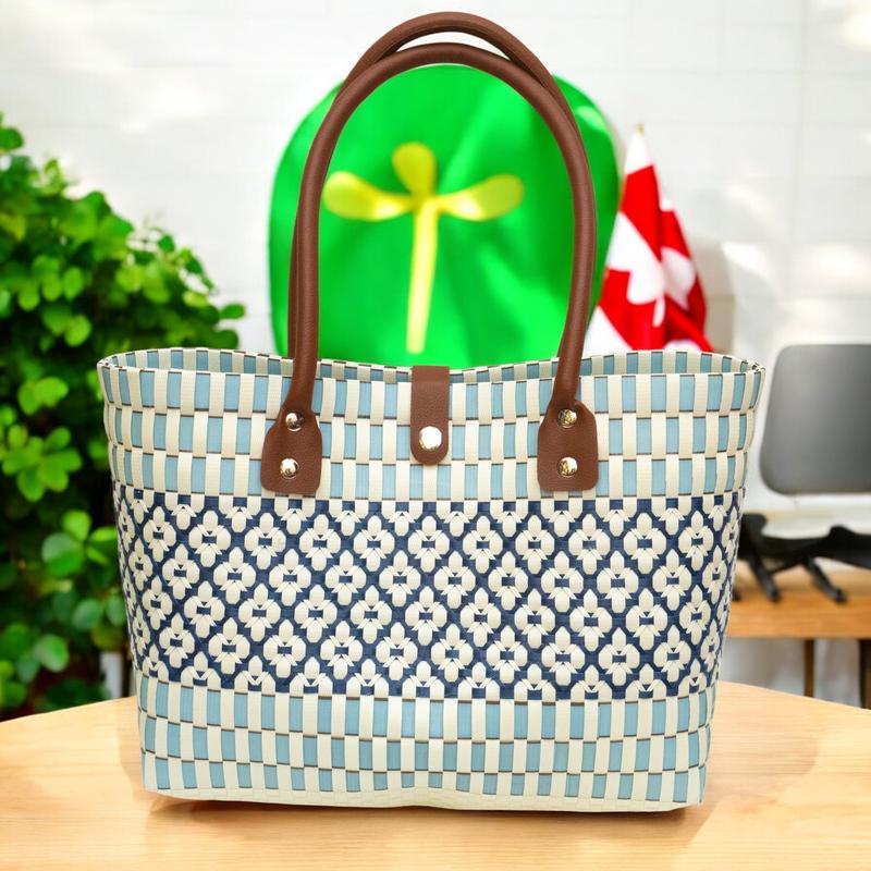 Giỏ Đan Nhựa Lưới Tâm Đại,Giỏ Đan Tay, Túi Xách Đan Thủ Công Handmade,Làn Nhựa Đi Chợ, Phối Với Áo Dài, Đầm Đi Biển Chụp 1