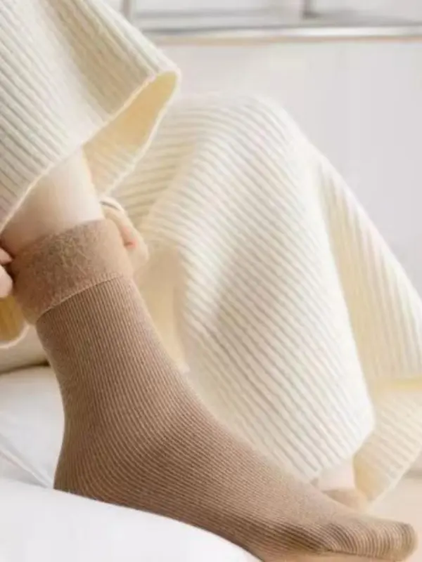 Women's 5 Pairs Solid Thermal Lined Crew Socks, Casual Comfort Cozy Warm Socks for Fall & Winter, Multipack Plain Socks for Daily Wear, Winter Wearl, Winter Wear, Socks for Women 3