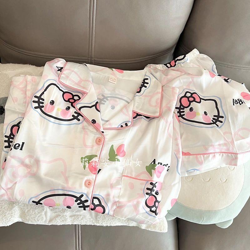 Product Introduction of Bộ Đồ Ngủ Mèo Kitty Hoạt Hình Nhật Bản, Phong Cách INS, Dành Cho Nữ, Hàng Mới Về Mùa Hè, Thiết Kế Dễ Thương, Thích Hợp Cho Sinh Viên Và Ký Túc Xá, Áo Mặc Bên Ngoài Mùa Hè, Đồ Ngủ 1