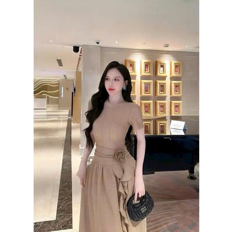 Đầm thiết kế dáng maxi chất ren cao cấp ôm vòng nhún eo tay ngắn đính bông 3 màu sang trọng mặc đi tiệc 8