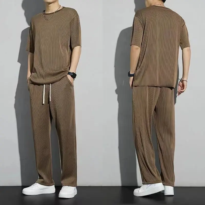 Bộ Đồ Thể Thao Lụa Lạnh Dành Cho Nam Giới, Mỏng Và Thường Ngày, Quần, Áo ngắn Tay Áo, Phong Cách Ins, Nhanh Khô, Bộ Quần Áo Xếp Nếp, Thích Hợp Cho Mùa Hè, Năm 2023, Bán Chạy Tại Cửa Hàng 1