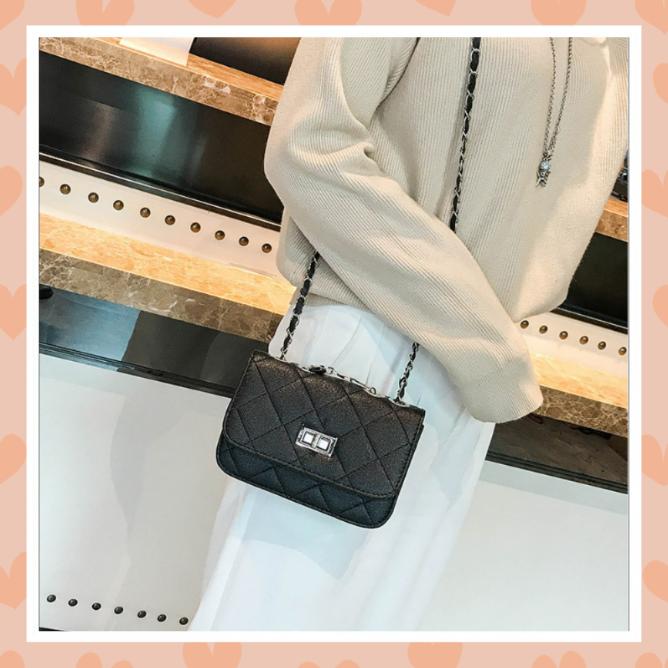 Túi xách nữ đeo chéo khoá vặn trần chỉ Bag Đeo Vai Da Nhung Tote