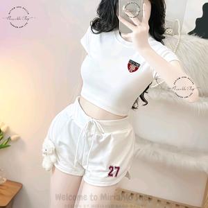[Size S, M] Set Phối Áo Croptop Borip Ôm Body Form Basic In Hình 1986 Kèm Quần Đùi Da Cá Đính Gấu Bông In Số 27, Nữ Kem Women Pants Thun Cổ Tròn