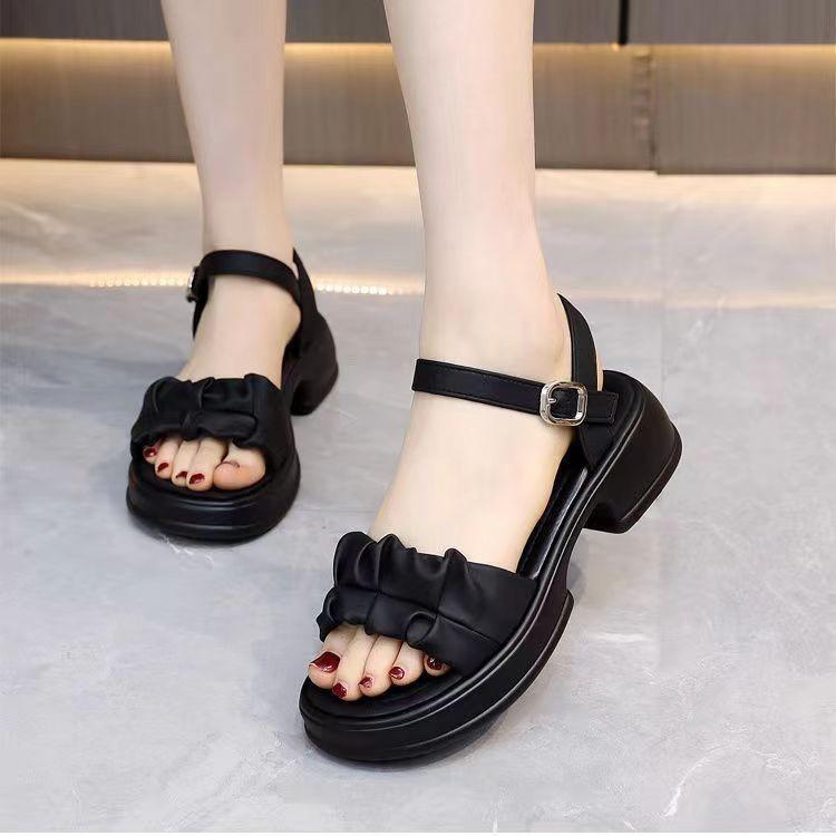 Giày Sandal Nữ WINDY Đế Bánh Mì Tôn Dáng Quai Nhún Bèo Phối Quai Chéo Basic SD-693-01 6