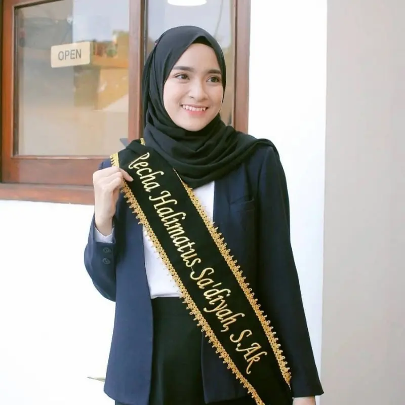 Selempang Wisuda Bludur Bordir Sama List Renda Custome Kerudung Selendang