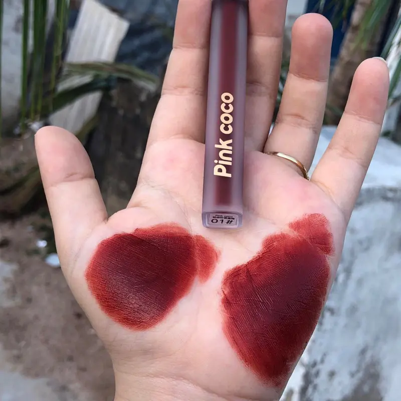 Son kem PINK COCO vuông dài nắp đỏ CÓ ẢNH THẬT SHOP CHỤP dưỡng ẩm mềm mịn môi hiệu ứng lì thiết kế xinh xắn chính hãng 7