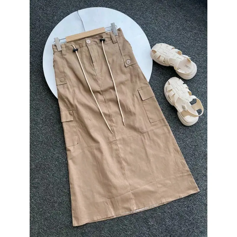 Rok Cargo Skirt Twill Hitam Wanita 0