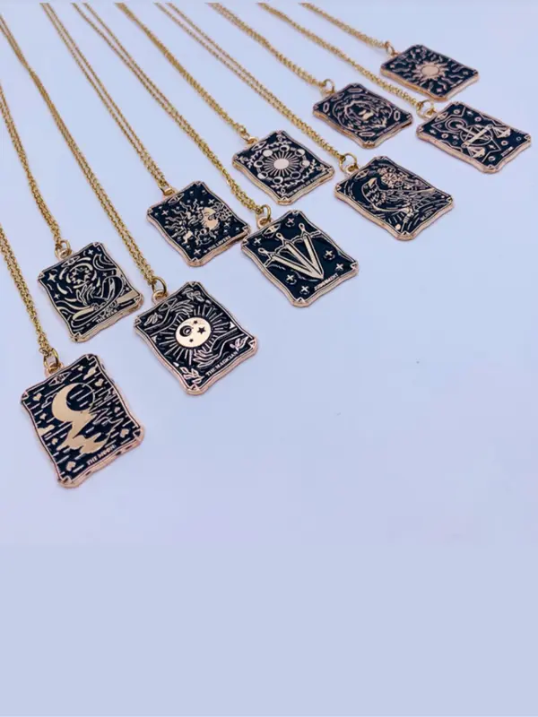 Fashion Trendy Creative Tarot Design Pendant Necklace,  Fashion Jewelry for Party, Daily Clothing Decor, 2024 Summer Trendy All-match & Exquisite Jewelry for Birthday Gift 4