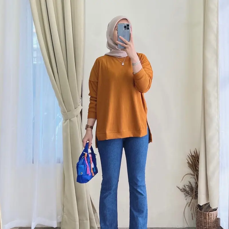 Atasan blouse wanita bahan hanover merk clarke Fit Kaos 4