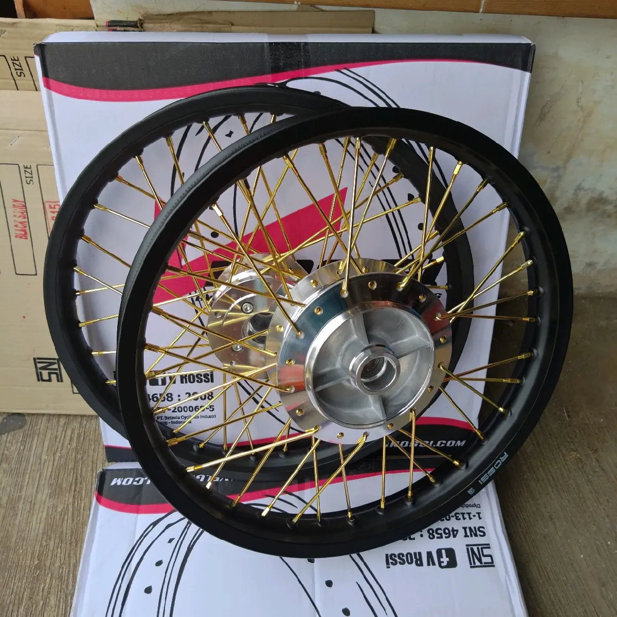 Velg vixion old lama Ring 17 140 160 hitam jaru jari gold