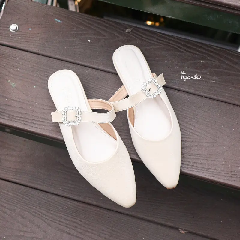 Dép sục nữ khóa vuông trendy , sục mũi nhọn - THENYSMILE - JICKI 3