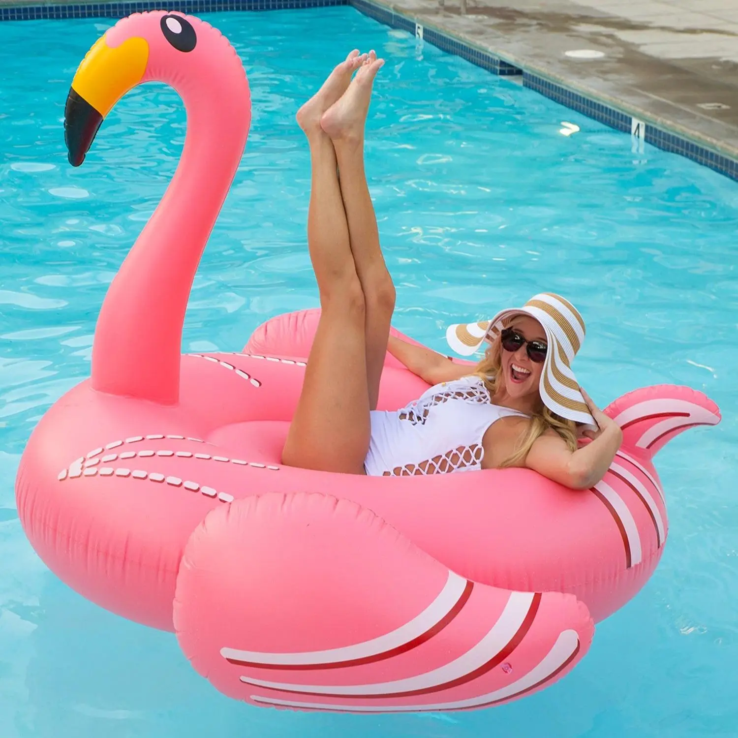 Inflatable Flamingo Pool Float, Inflatable Swimming Pool Float, Floating Pool Party Toy, Suitable for 2-4 Position Multiplayer Lake