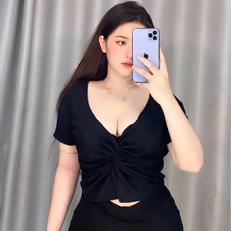 Áo kiểu xoắn giữa ngực xẻ tà nữ bigsize 2