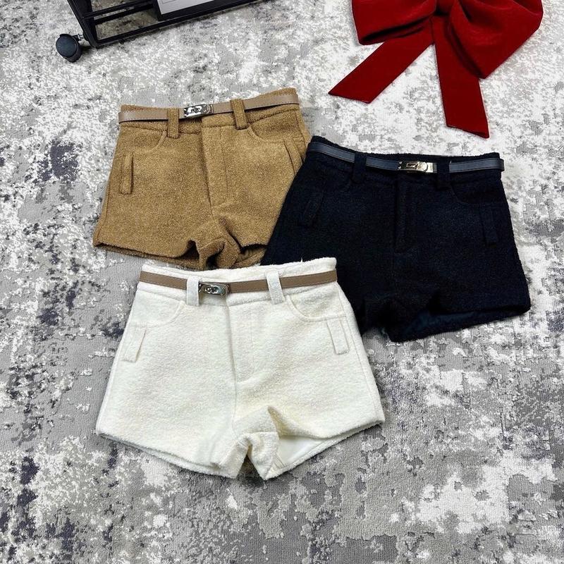Quần Sooc Dạ FORM NHỎ CẦN TĂNG SIZE Ép Bông Dày Dặn Kèm Đai 3 Màu .Quần short ngắn form ôm chất dạ qc cao cấp QCCC # 9882 Nữ Kem Women Pants
