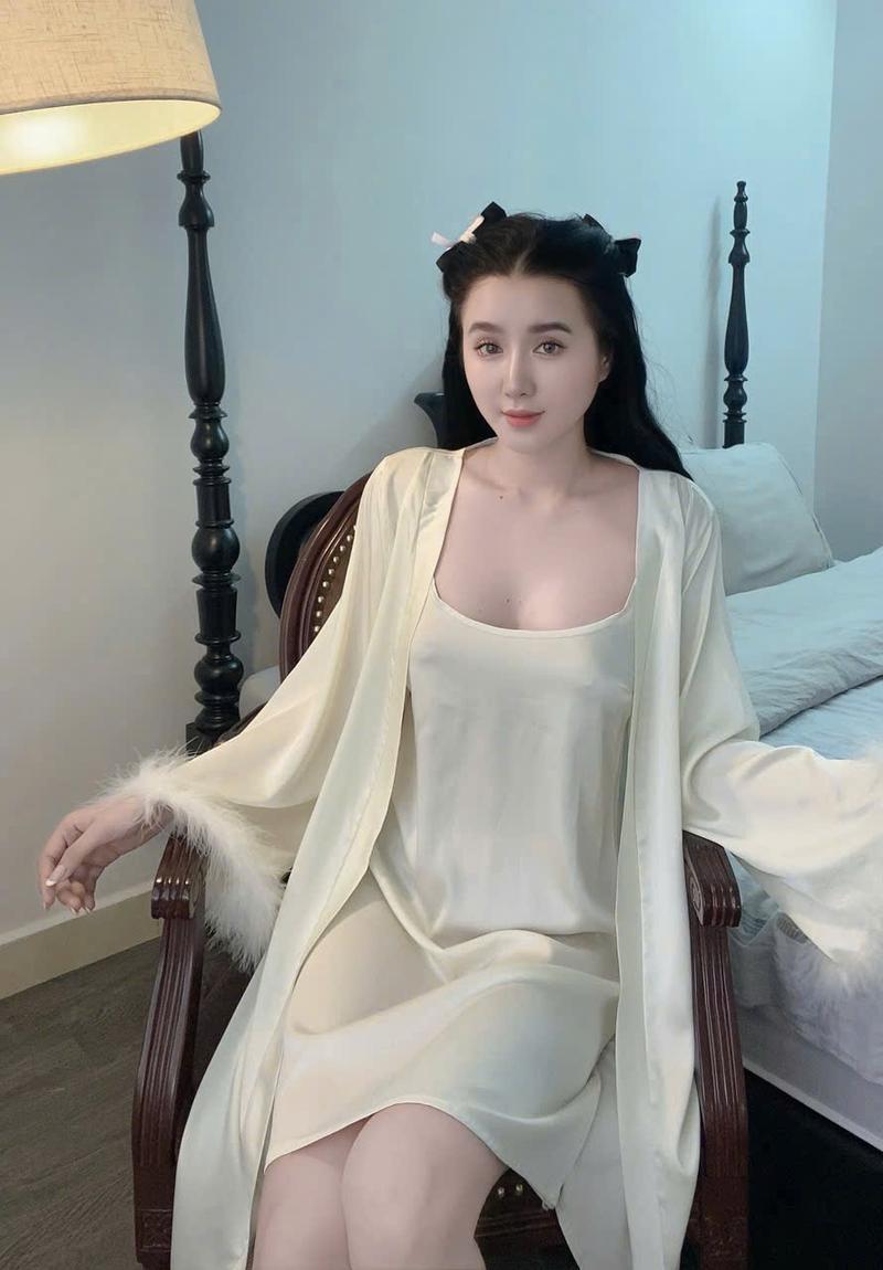 Product Introduction of Set Đầm Ngủ 2 Dây Kèm Áo Choàng Phối Lông Chất Lụa Latin Mềm Mịn Free Size 40-58kg Nữ Women 14