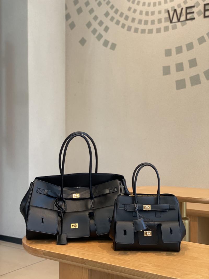 Product Introduction of 2025 New Roden Lock Tote Bag Large Capacity Neutral Motorcycle Wings Style Bag Leather Shoulder Bag Tote Bag 20