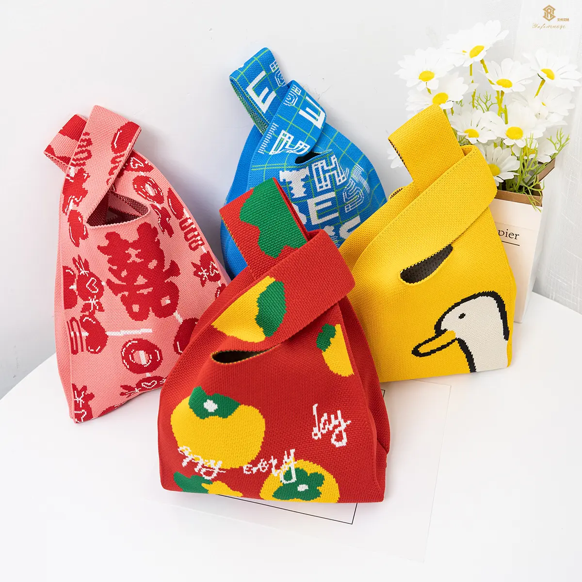Túi Xách Dệt Kim, Túi Xách Tote Hoạt Hình Tùy Chỉnh, Túi Xách, Túi Xách, Túi Đựng Nhỏ, Thích Hợp Làm Quà Tặng, Mới Cho Năm 2025 túi  bạch  tạng túi  xách  cốp túi  lưới  móc  len