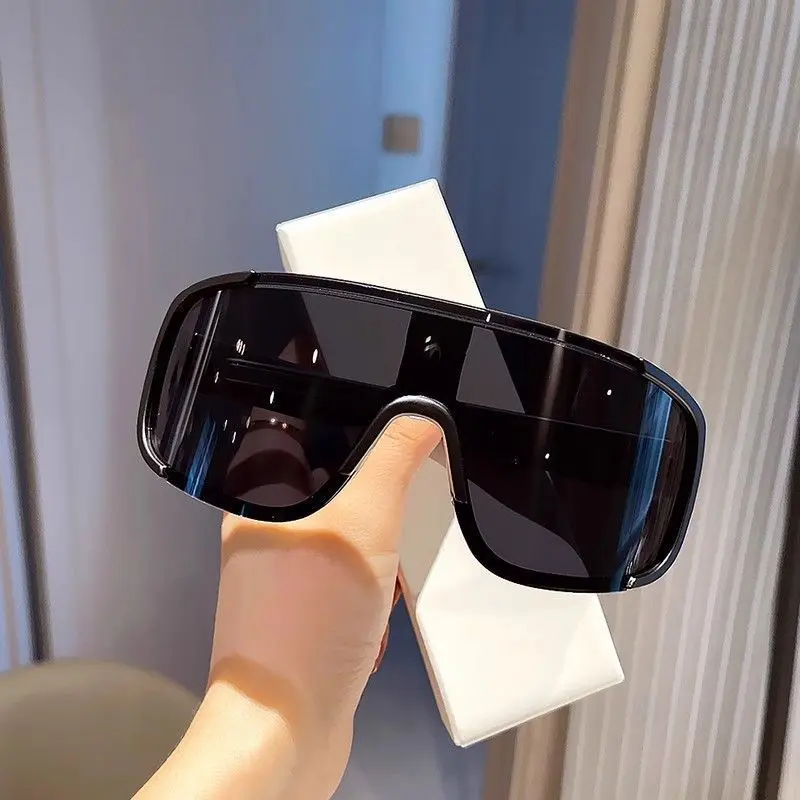 2025 [98% Positive Rating Same Style] Cyberpunk Futuristic Square One-piece Sunglasses for Men and Women Trendy Outdoor Cycling Skiing Windproof Colorful Sunglasses