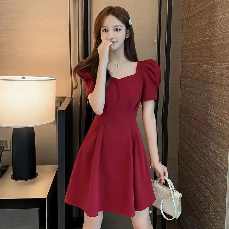 French sexy backless square collar puff sleeve red dress WOMEN'S 2024 waist slimming temperatre youthful-looking skirt