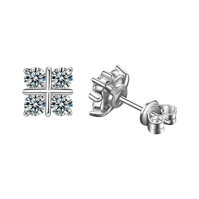 Product Introduction of 925 Sterling Silver Gold-Plated Moissanite Stud Earrings – 4-Leaf Clover Design, 0.40ct, Simple & Luxurious 10