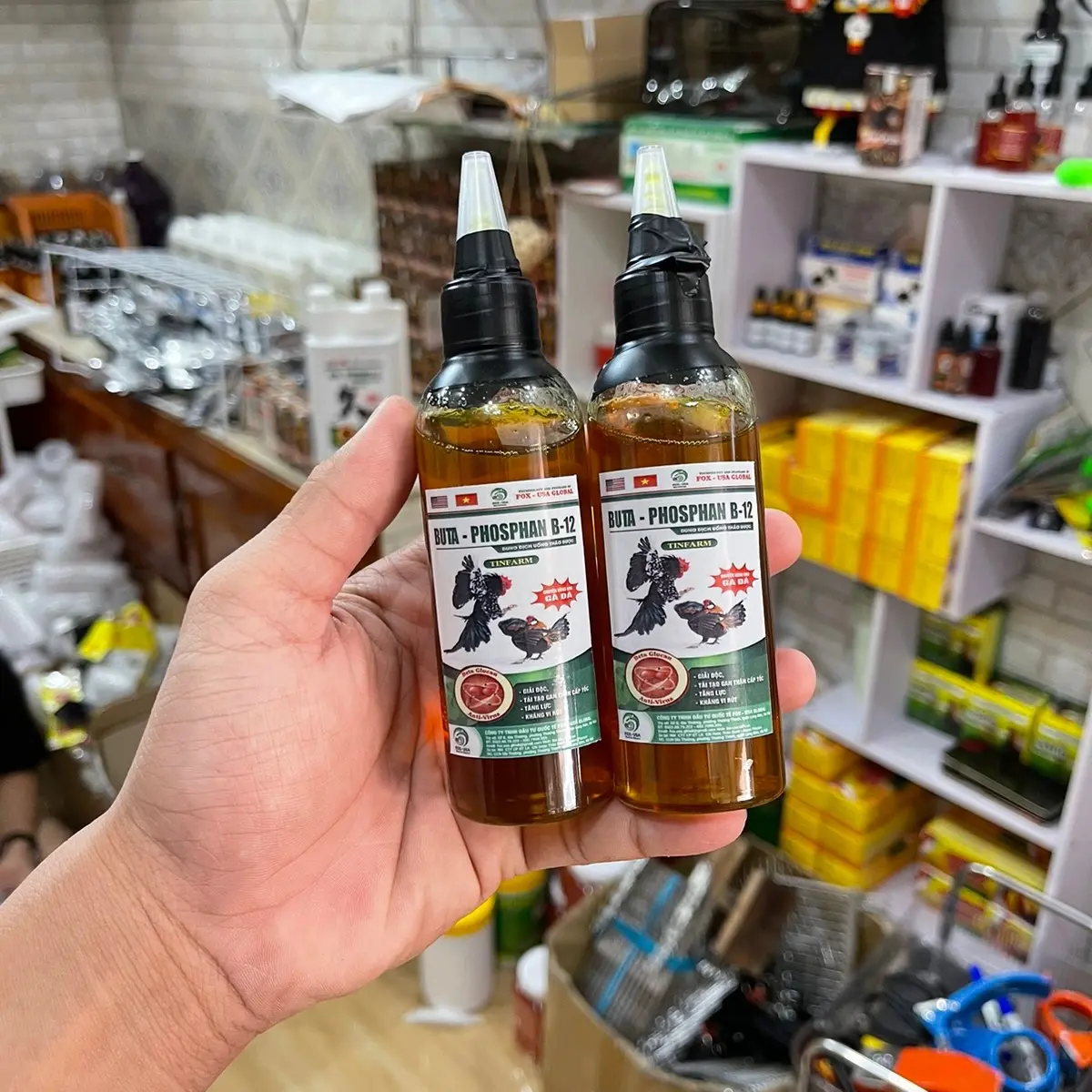 2 Chai Bổ Gan Thận Cho Gà Tinfarm Buta Phosphan B12 100ml